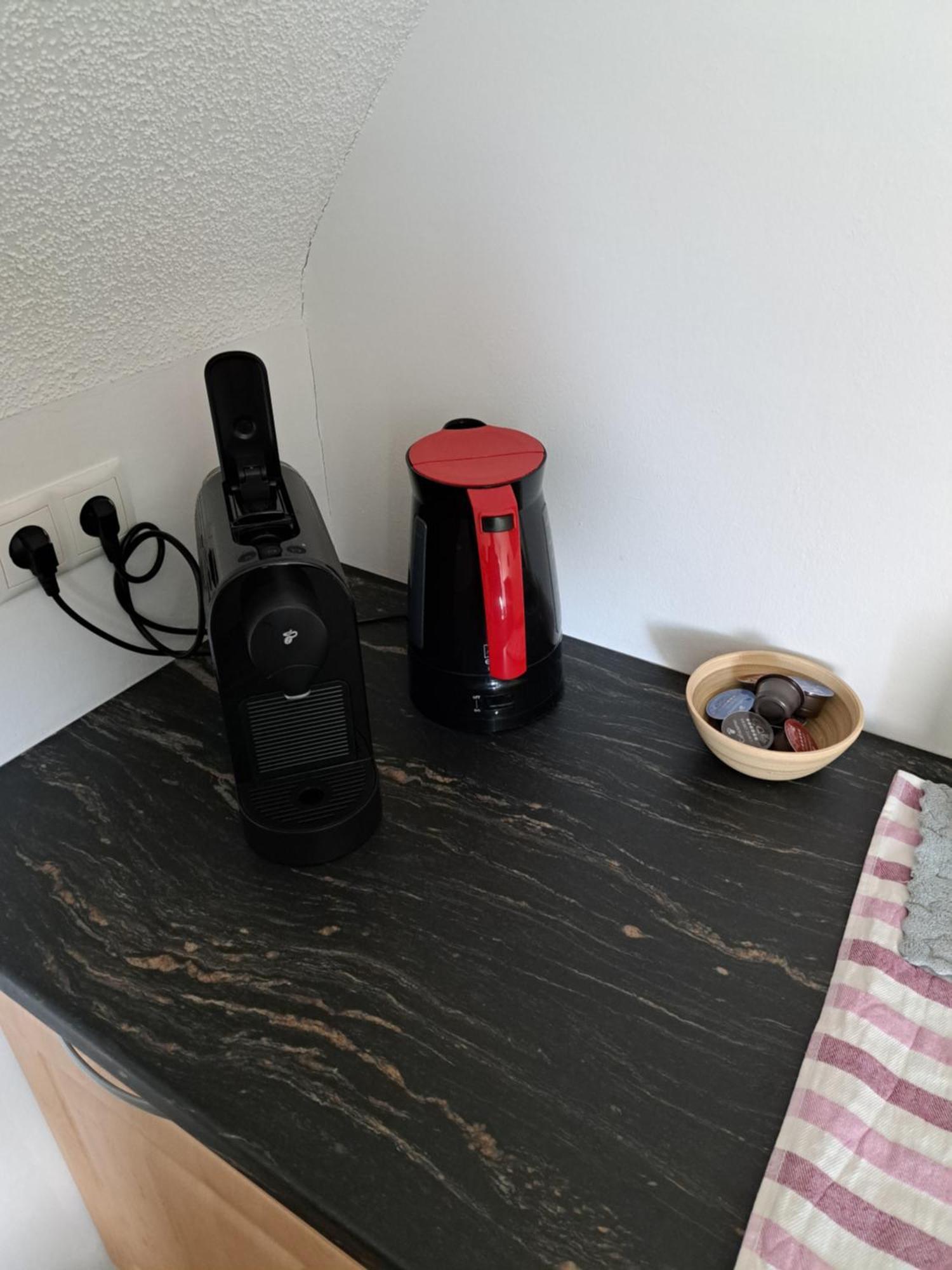 Wunderschoenes 2 Zimmer Apartment Inkl. Parkplatz Asbach  Exterior foto